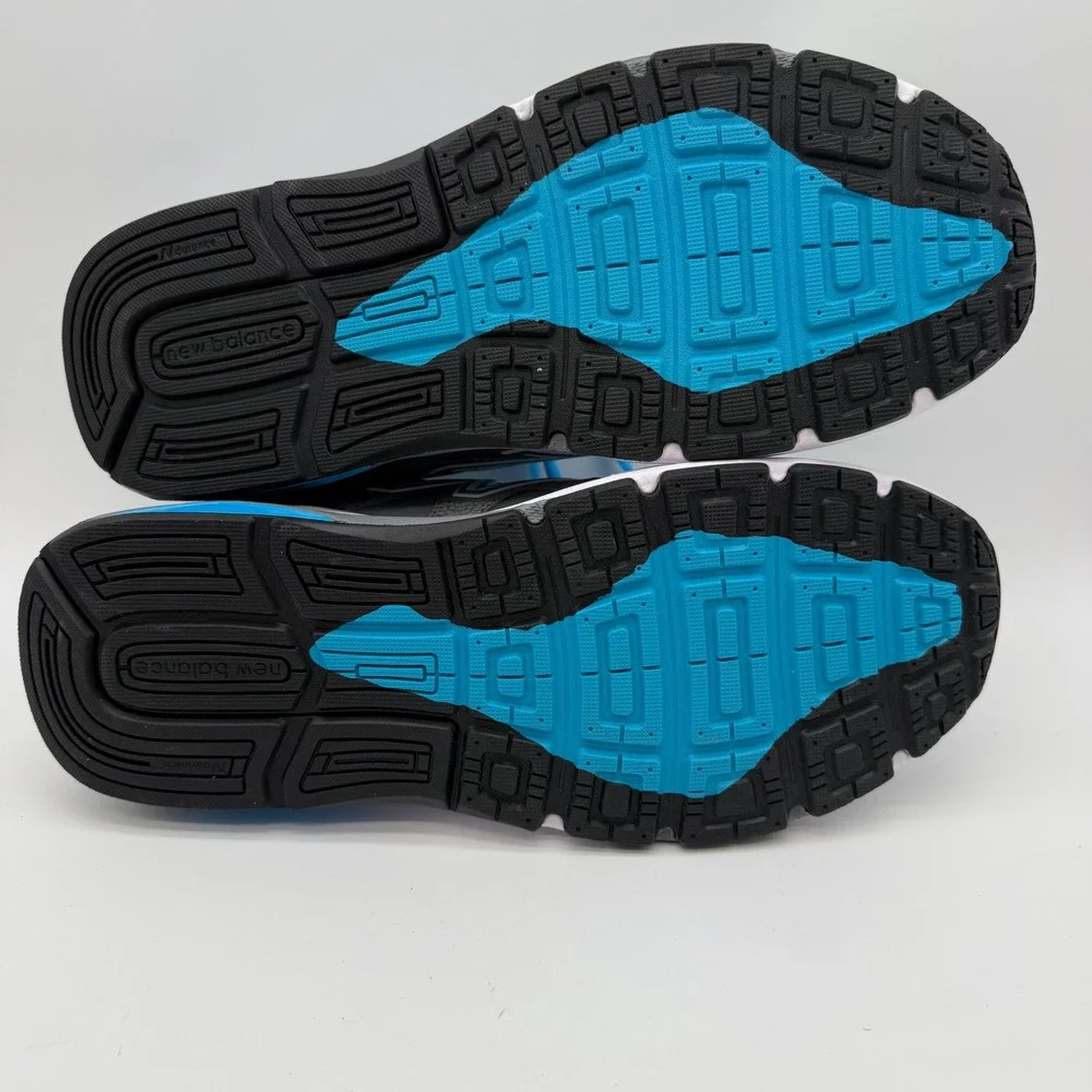 New Balance 1540v3 Women 13 4E Grey Blue Like New W1540SP3 Wide Running Shoes